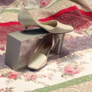 Liz Claiborne Kitten Heels
